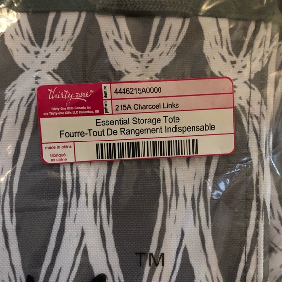 Set of 2 • Thirty One Totes - Picture 3 of 4